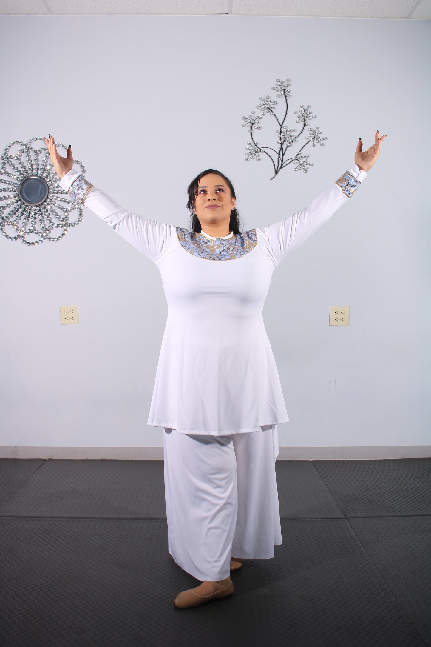 Women Praise Ephod
